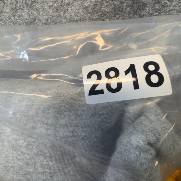 Fila Mens Crewneck Sweatshirt Heather Grey Embroidered Logo XL Pullover - Picture 9 of 9